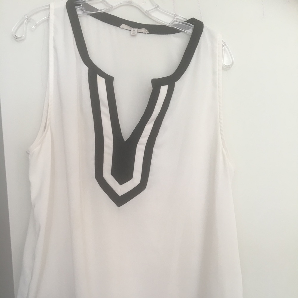 Stitch Fix Brand white with black classic blouse.